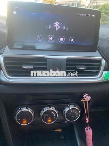 Mazda 3 2019 1.5L Luxury - 88000 km