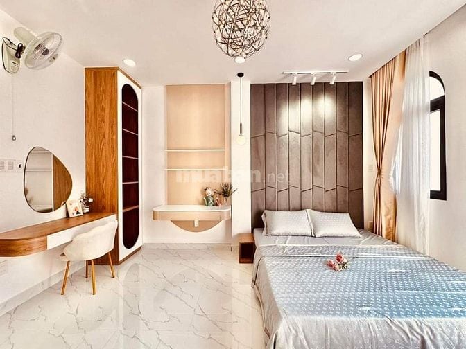 Cô Bảy Kẹt Tiền bán gấp nhà dường Bà Hạt Quận 10 Giá 2.8 Tỷ Dt60 m2