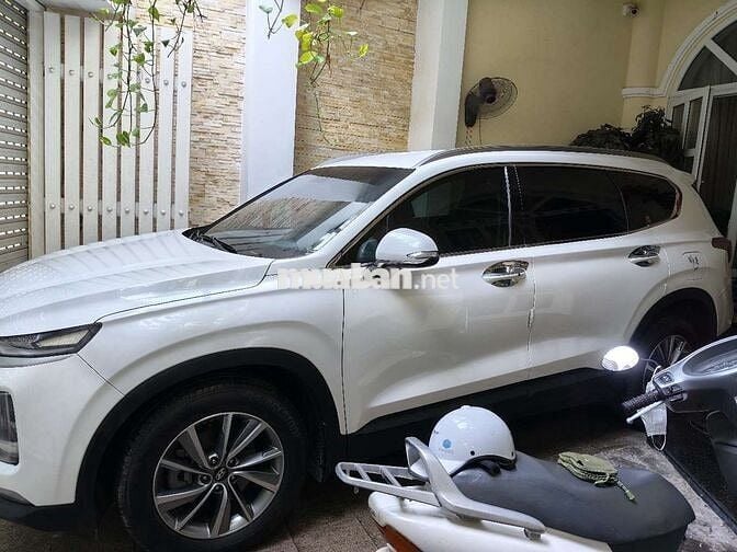 Gia đình cần bán xe Hyundai Santa Fe dầu SX 2019