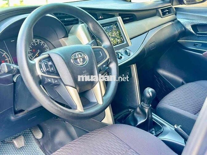 Toyota Innova 2021 E 2.0 MT - 71000 km