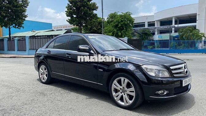 Mercedes C230 model 2009 đi 120 ngàn xe đi giữ