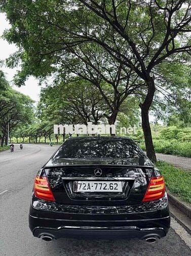 Mercedes Benz C Class 2014 C300 AMG - 11000 km