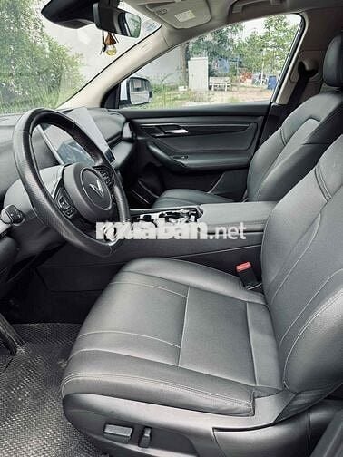VinFast VF8 2023 Eco - 12 km