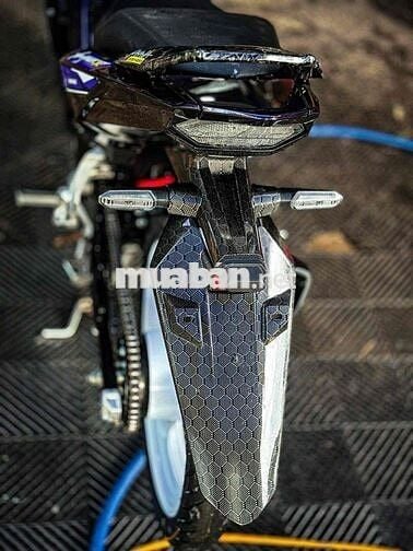 cần bán gấp winv3