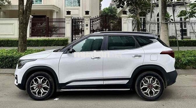 Kia Seltos Premium 1.6 AT - 2021