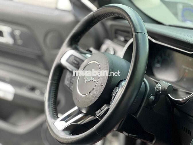 Ford Mustang 2018 EcoBoost Premium - 45000 km