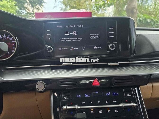 Kia Carnival 2022 2.2D Luxury 8 chỗ - 76000 km