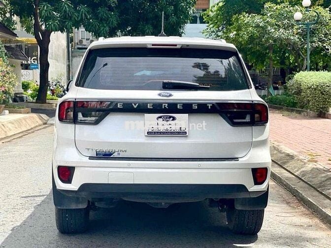Ford Everest 2022 Titanium 2.0L AT 4x2 - 31000 km