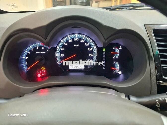 TOYOTA FORTUNER 2103 V TỰ ĐỘNG, 2 CẦU,KHÔNG LỖI
