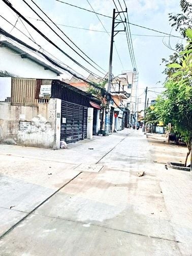 Bán Gấp Lô Đất Full Thổ Cư 177m2 (7x25) SHR Đ.Nguyễn Thị Tú 