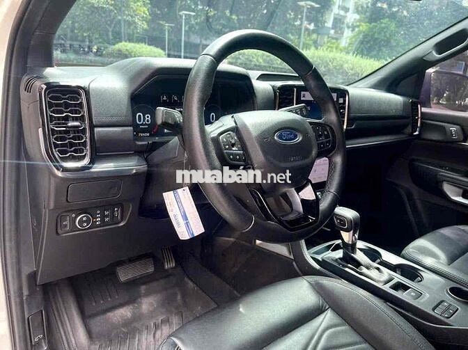 Ford Everest 2022 Titanium 2.0L AT 4x2 - 31000 km