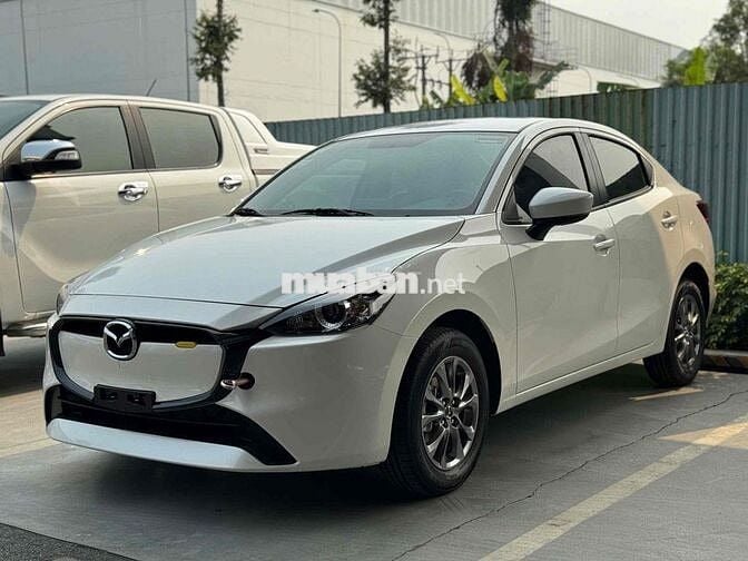 New Mazda 2 Deluxe