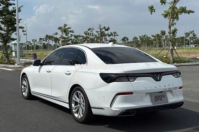 VinFast Lux A2.0 2020 Plus 2.0 AT - 30000 km