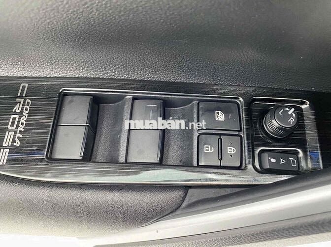 Toyota Cross 2021 V - 38000 km