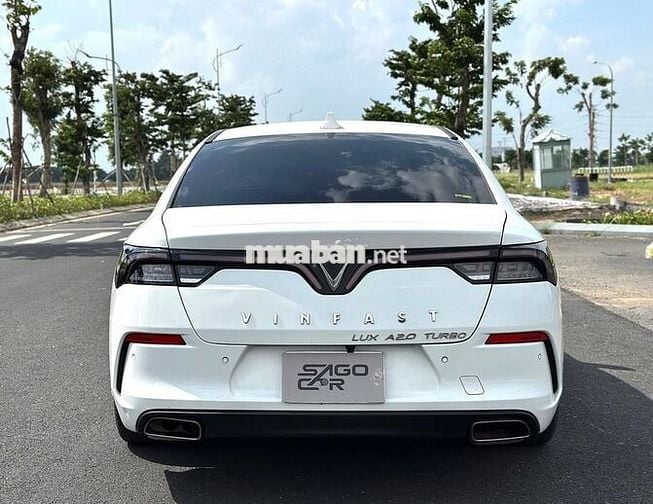 VinFast Lux A2.0 2020 Plus 2.0 AT - 30000 km