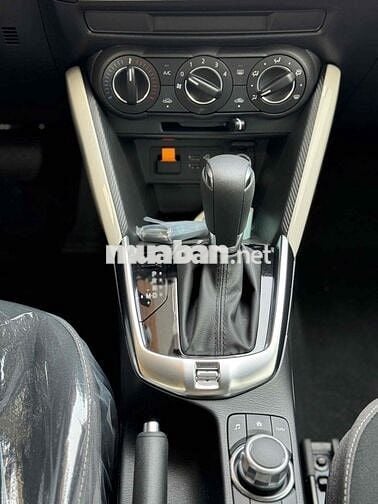New Mazda 2 Deluxe
