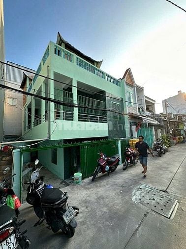 ✅Nhà ngang 8m hẻm xe tải quốc lộ 1A ,Bình Tân 