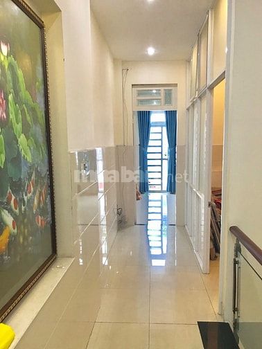 Bán nhà mặt tiền đường đình phong phú