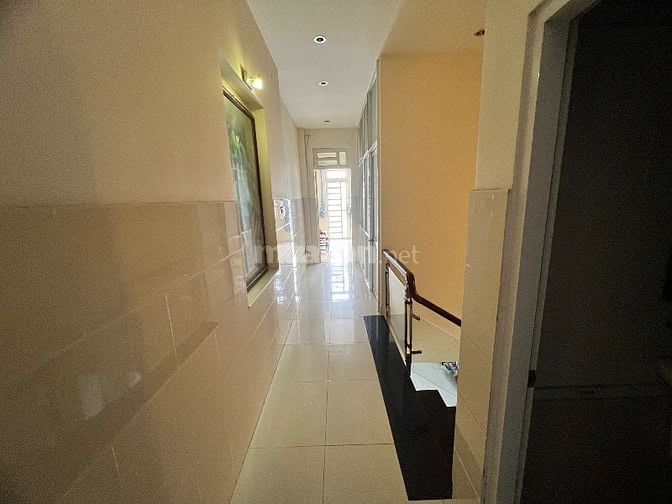 Bán nhà mặt tiền đường đình phong phú