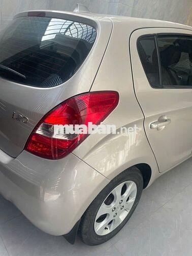 Hyundai i20 2009 Bạc 1.4 AT - 123000 km