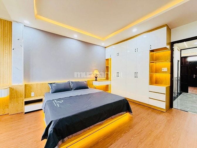 Bán nhà đẹp mặt tiền bờ kênh Tham Lương Thống Nhất p15 Gò Vấp