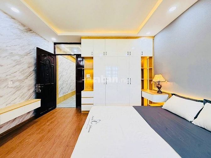 Bán nhà đẹp mặt tiền bờ kênh Tham Lương Thống Nhất p15 Gò Vấp