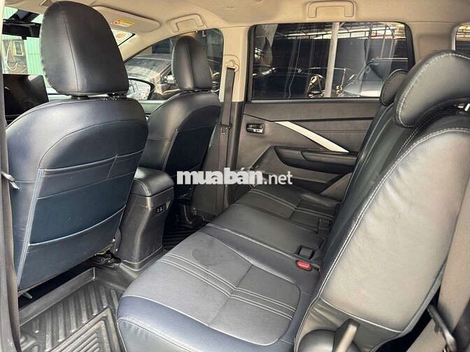 Mitsubishi Xpander Cross 2022 1.5AT,màu đen, 8v6