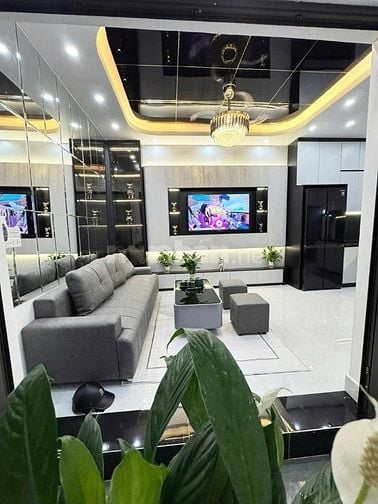 Bán nhà trung tâm quận Hai Bà Trưng, ngõ ô tô , 30m , 4 tầng , 3 ngủ