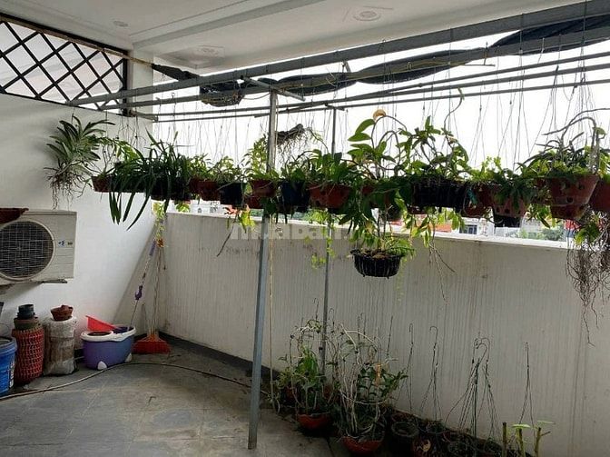 Giảm giá tới 200tr nhà đường Yên Thế, quận Tân Bình, giá 1tỷ680