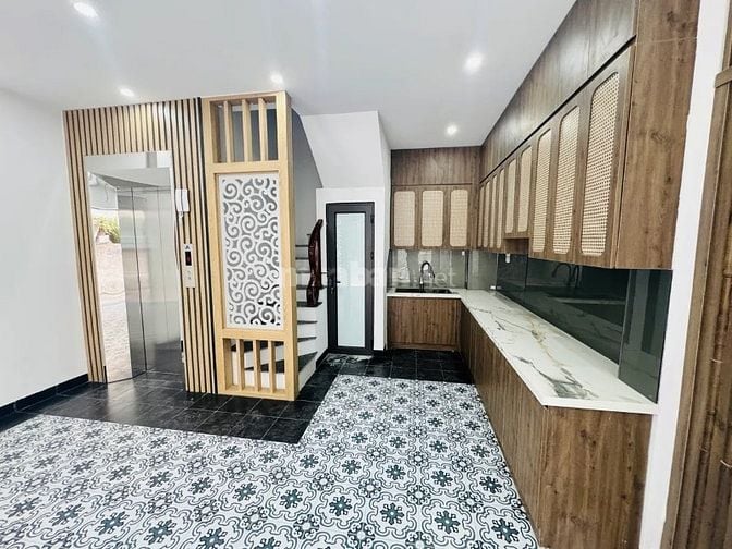 Bán nhà mới Trường Lâm 6 tầng thang máy ô tô vào nhà, KD giá 9 tỷ