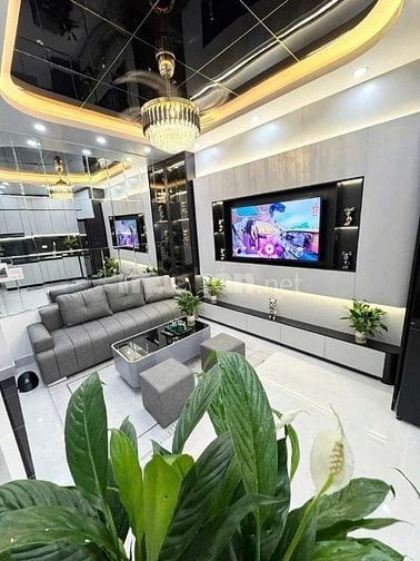 Bán nhà trung tâm quận Hai Bà Trưng, ngõ ô tô , 30m , 4 tầng , 3 ngủ