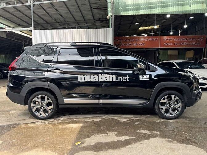 Mitsubishi Xpander Cross 2022 1.5AT,màu đen, 8v6