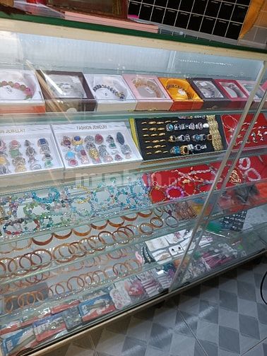 Trang sức và phụ kiện shop vòng đá.lắc dây đeo