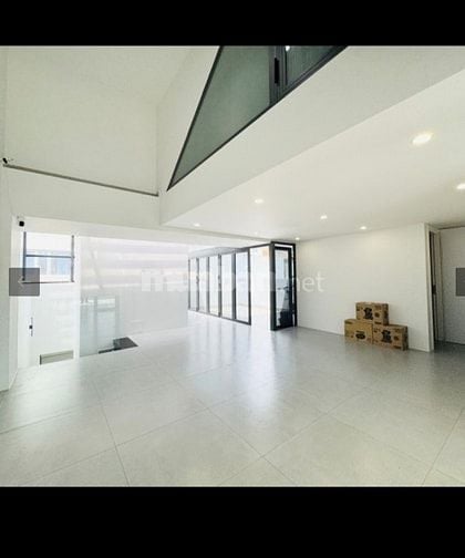 Bán biệt thự đường số 4 Him Lam Tân Hưng Q7 siêu đẹp giá chỉ 46,5 tỷ.