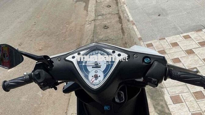 cần bán xe Mio limo 113cc xe đẹp máy êm.