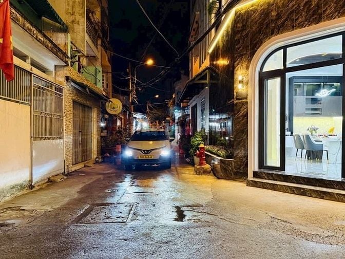 ⭐️Nhà 3 Lầu tuyệt đẹp Cao cấp góc 2 mặt hẻm xe tải 6m Thống Nhất, P15,