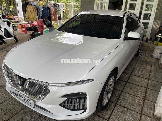 VinFast Lux A2.0 2022 A2.0 Tiêu chuẩn - 73000 km