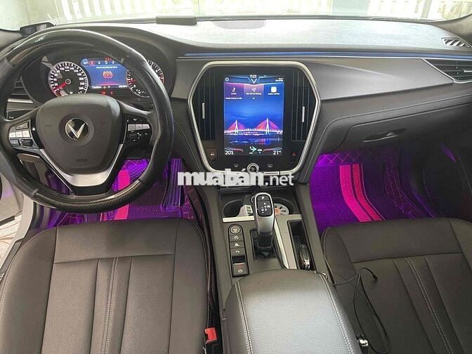VinFast Lux A2.0 2022 A2.0 Tiêu chuẩn - 73000 km