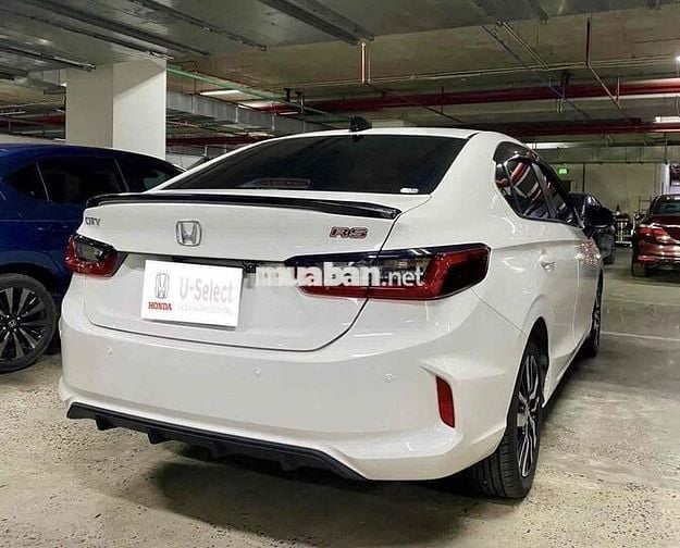 Honda City RS 2022 - 4497km, hàng hiếm, giá mềm