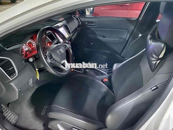 Honda City RS 2022 - 4497km, hàng hiếm, giá mềm