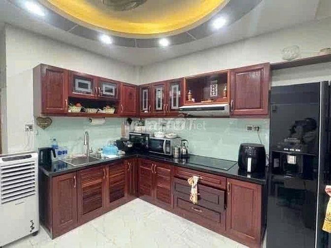 Bán nhà hẻm 6m 48m2 giá 3tỷ150tr đường Lê Trực, P7, Bình Thạnh. SHR