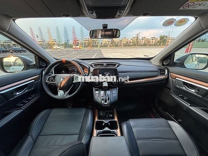 Honda CR-V 8.2 vạn km Model 2020 nhập Thái 1 chủ