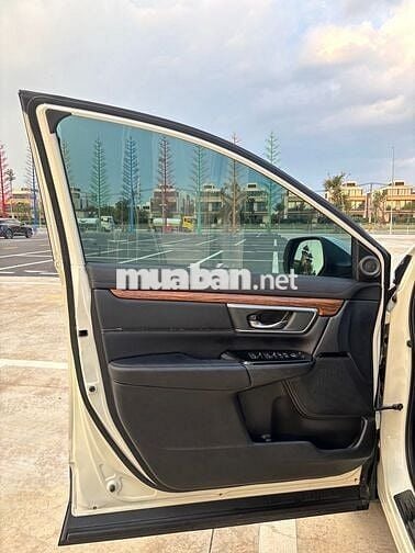Honda CR-V 8.2 vạn km Model 2020 nhập Thái 1 chủ