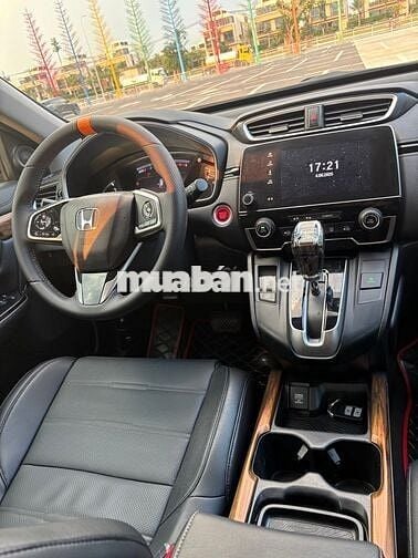 Honda CR-V 8.2 vạn km Model 2020 nhập Thái 1 chủ