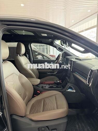 Ford Everest 2023 Titanium+ 2.0 AT 4x4 - 28000 km