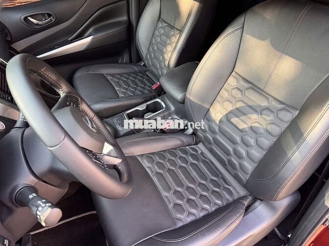 Nissan Navara 2022 VL 2.3 AT 4WD Cao cấp - 12000km
