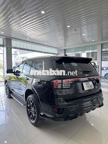 Ford Everest 2023 Titanium+ 2.0 AT 4x4 - 28000 km