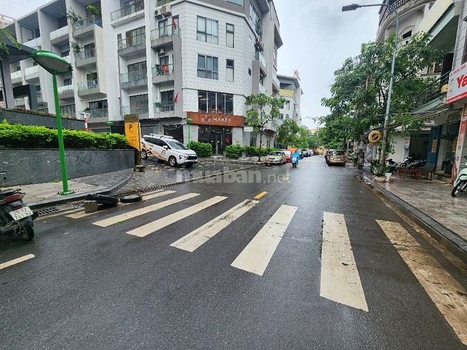 24 TỶ CÓ NHÀ PHÂN LÔ 6 TẦNG THANG MÁY XÂY MỚI KHU ĐÔ THỊ ĐỊNH CÔNG.