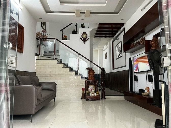Duy nhất căn Hai Bà Trưng để giá 4 Tỷ 8 bớt lộc kinh doanh cho thuê ok