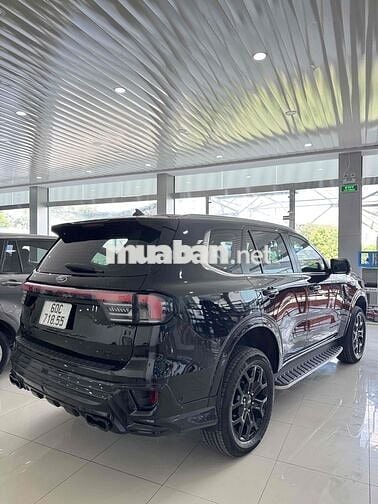 Ford Everest 2023 Titanium+ 2.0 AT 4x4 - 28000 km